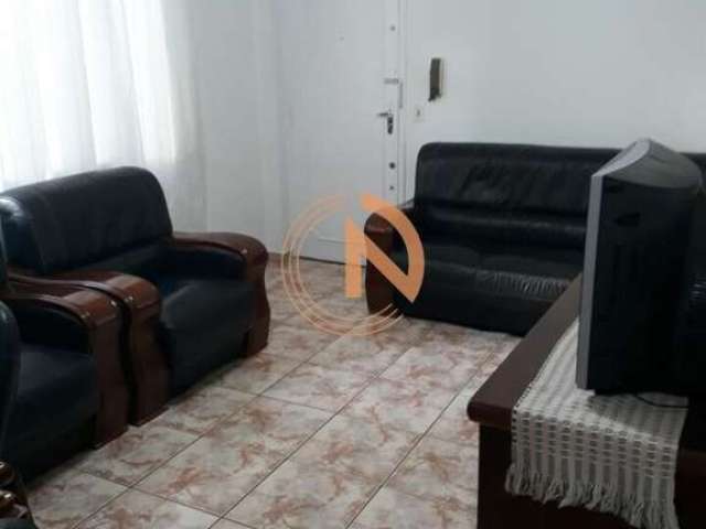 Apartamento à venda com 61 m², localizado na Avenida Moema, andar baixo.