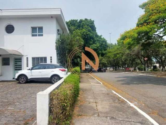 Transforme seu negócio: Casa Comercial à Venda ao Lado do Parque do Ibirapuera com 4 Vagas!