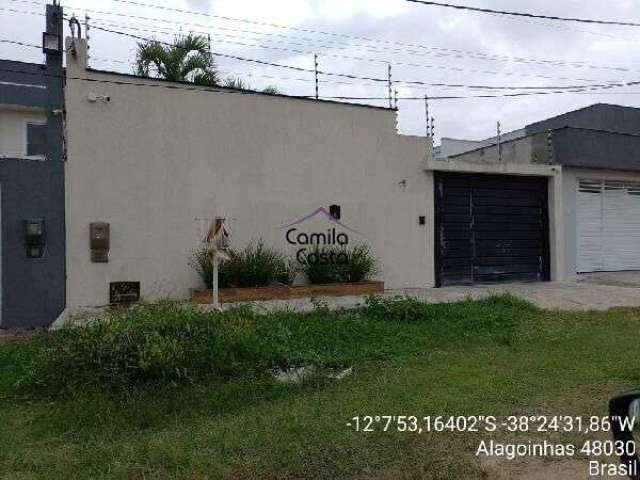 Casa à venda no bairro Praça Kennedy - Alagoinhas/BA