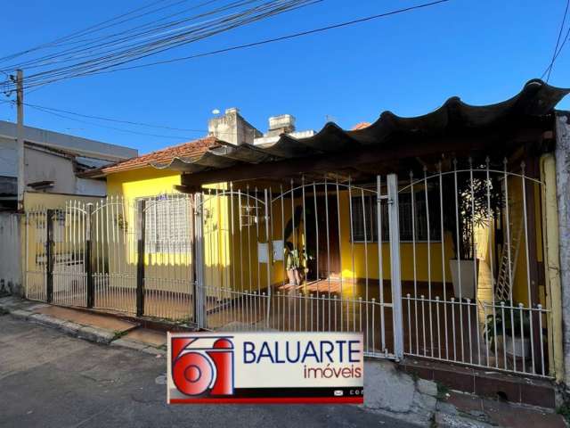 Casa térrea em rua tranquila