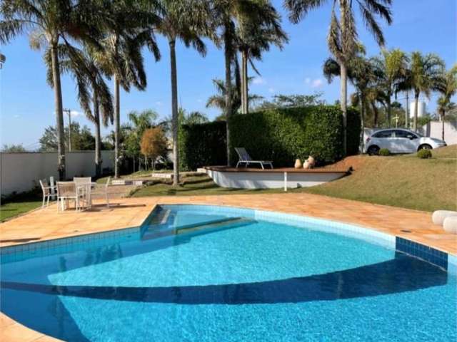 Casa térrea com 3 quartos à venda em Parque Da Fazenda - SP