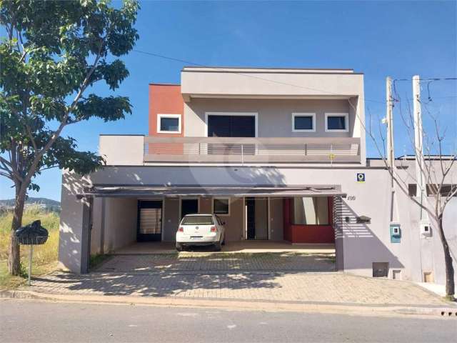 Casa com 3 quartos à venda ou para locação em Residencial Capivari - SP