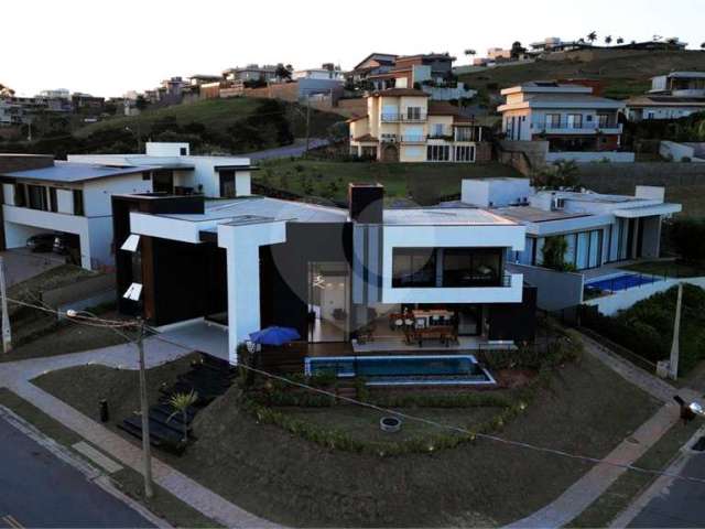 Casa com 4 quartos à venda em Monte Alegre - SP