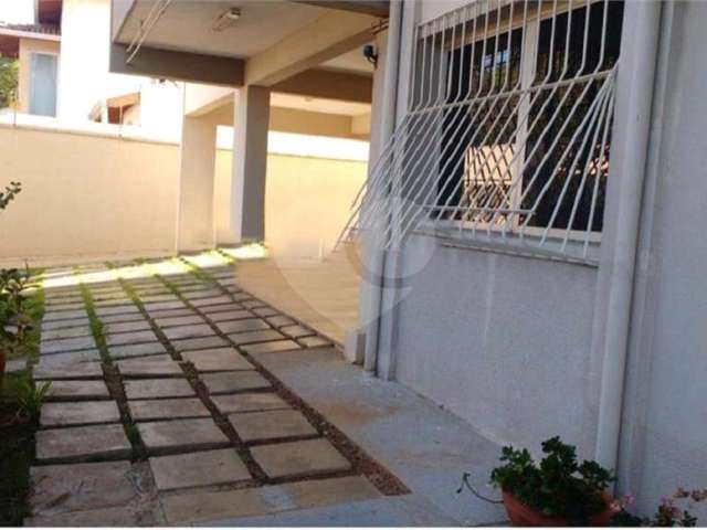 Apartamento 3 dormitórios