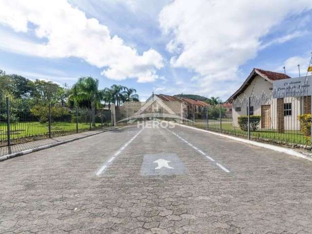 Casa em condomínio fechado com 3 quartos à venda na Avenida da Serraria, 2222, Espírito Santo, Porto Alegre por R$ 450.000