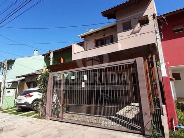 Casa com 3 quartos à venda na Rua Manoel Braga Gastal, 151, Hípica, Porto Alegre por R$ 549.000