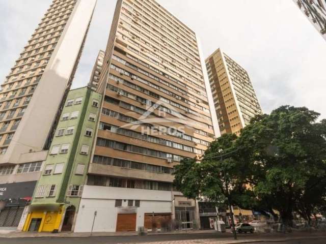 Apartamento com 2 quartos à venda na Avenida Senador Salgado Filho, 327, Centro Histórico, Porto Alegre por R$ 200.000