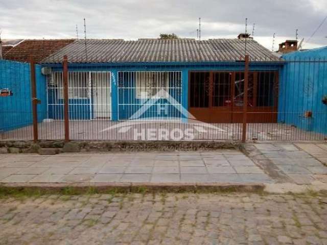 Casa com 3 quartos à venda na Acesso Bonar Figueiro, 2321, Restinga, Porto Alegre por R$ 220.000