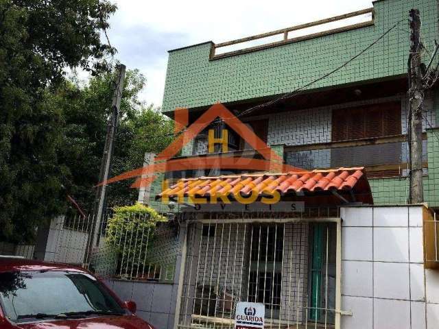 Casa com 3 quartos à venda na Rua Liberal, 1025, Tristeza, Porto Alegre por R$ 600.000