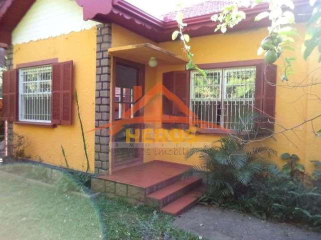 Casa com 2 quartos à venda na Rua dos Guaranis, 164, Espírito Santo, Porto Alegre por R$ 851.000