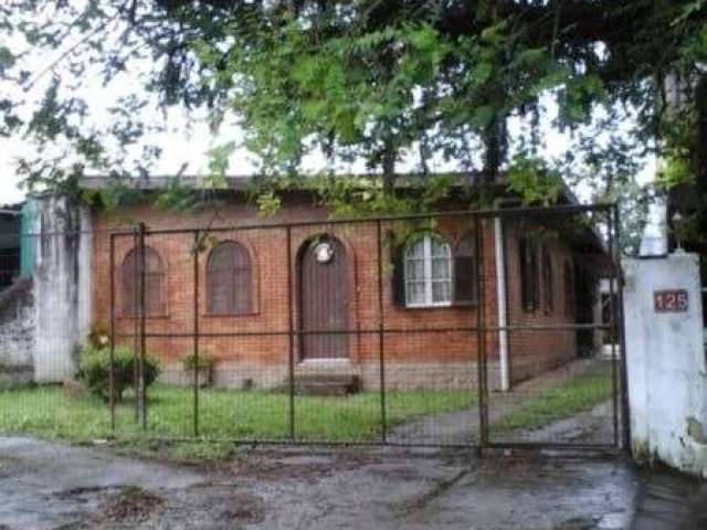 Casa com 6 quartos à venda na Rua Professor Joaquim Felizardo, 135, Espírito Santo, Porto Alegre por R$ 400.000