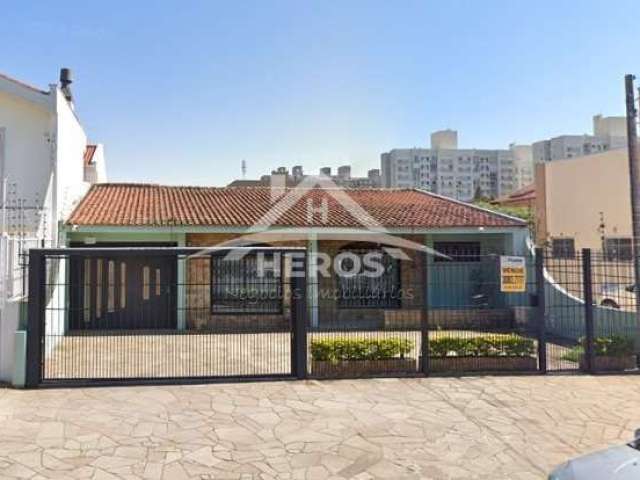 Casa com 4 quartos à venda na Rua Camaquã, 671, Camaquã, Porto Alegre por R$ 845.000