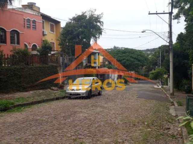 Terreno à venda na Rua dos Minuanos, 231, Espírito Santo, Porto Alegre por R$ 197.000