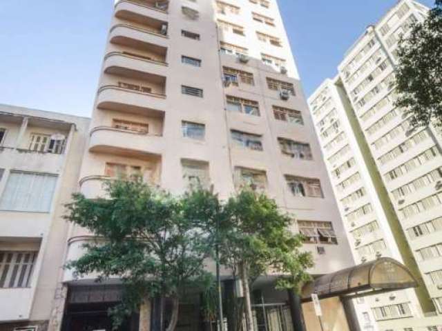 Apartamento com 3 quartos à venda na Duque De Caxias, 1361, Centro, Porto Alegre por R$ 690.000