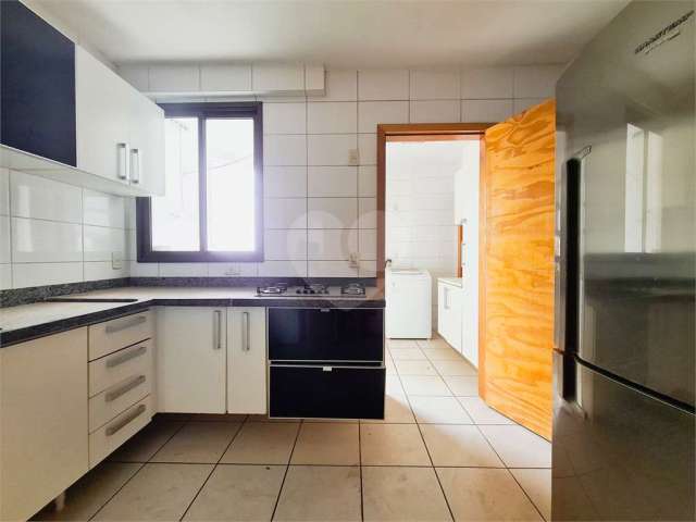 Apartamento com 3 quartos para locação em Quilombo - MT