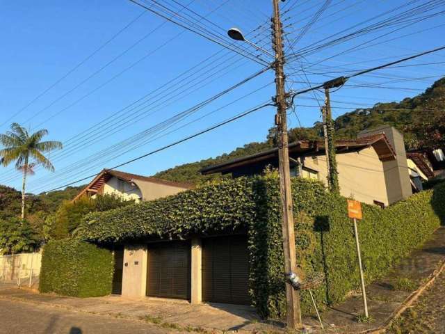 Casa com 3 quartos à venda na Bela Vista, Gaspar , 290 m2 por R$ 660.000