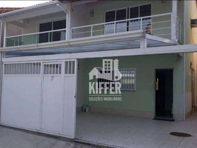 Casa Duplex em condomínio