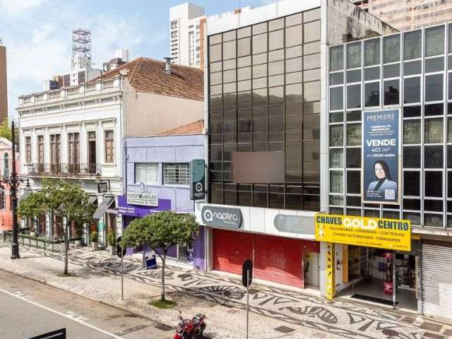 Prédio comercial com muitas possibilidades em ótima localização no Centro