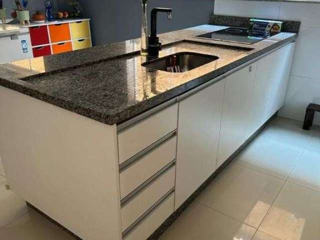 VENDO Sobrado com 2 dormitórios à venda, 120 m² por R$ 610.000