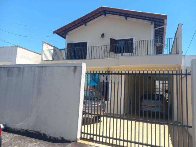 Casa à venda, 3 dormitórios uma suíte, 250 m², no Jardim das Indústrias!