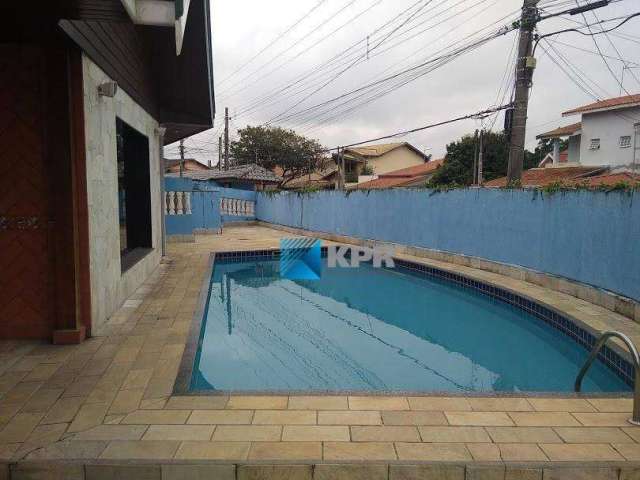 Casa à venda, 499 m² de área construída, ótima localização, 3 dormitórios, 2 suítes, piscina, no Jardim das Indústrias, São José dos Campos/SP!