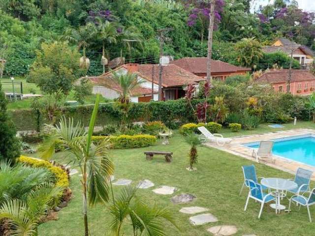 Casa para Venda em Teresópolis, Comary, 4 dormitórios, 2 suítes, 3 banheiros, 2 vagas