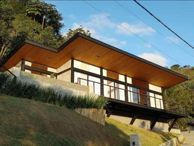 Casa para Venda em Teresópolis, Albuquerque, 3 dormitórios, 1 suíte, 2 banheiros, 1 vaga