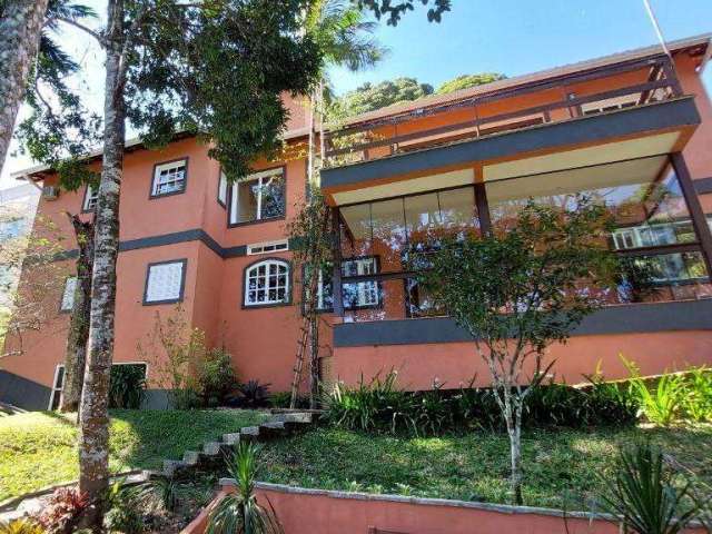 Casa em Condomínio para Venda em Teresópolis, Carlos Guinle, 4 dormitórios, 1 suíte, 2 banheiros, 2 vagas