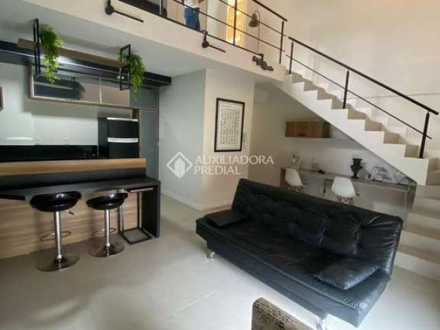 Loft com 1 quarto à venda na Avenida Júlio D'acia Barreto, 72, Carvoeira, Florianópolis, 60 m2 por R$ 851.000