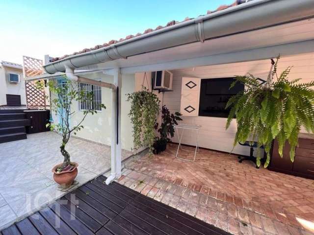 Casa à venda na Avenida Luiz Boiteux Piazza, 3392, Cachoeira do Bom Jesus, Florianópolis, 240 m2 por R$ 2.120.000