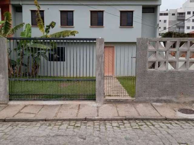 Casa à venda na Rua Luiz Oscar de Carvalho, 198, Trindade, Florianópolis, 134 m2 por R$ 1.500.000