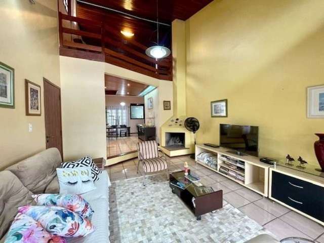 Casa com 5 quartos à venda na Rua Dorvalina Machado Coelho, 409, João Paulo, Florianópolis, 282 m2 por R$ 2.100.000