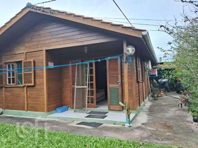 Casa com 2 quartos à venda na Rua das Corticeiras, 313, Campeche, Florianópolis, 70 m2 por R$ 1.600.000