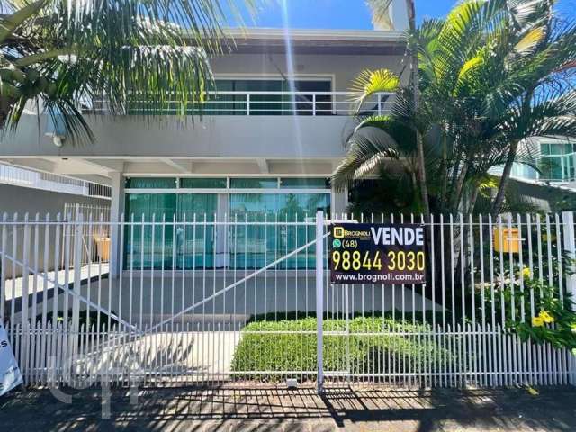 Casa com 10 quartos à venda na Rua Vasco de Oliveira Gondin, 184, Canasvieiras, Florianópolis, 433 m2 por R$ 2.850.000