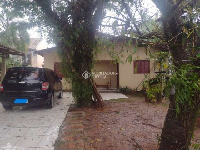 Casa com 3 quartos à venda na Aparício Borges, 280, Chácara das Rosas, Cachoeirinha, 91 m2 por R$ 900.000