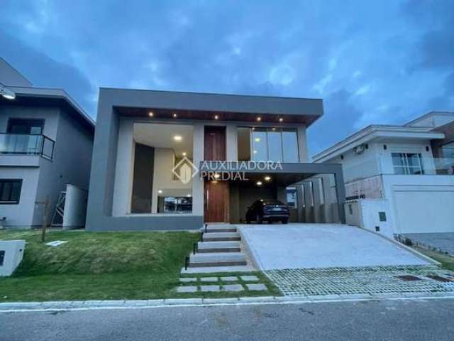 Casa em condomínio fechado com 4 quartos à venda na Avenida Red Park, 1180, São João do Rio Vermelho, Florianópolis, 236 m2 por R$ 1.700.000