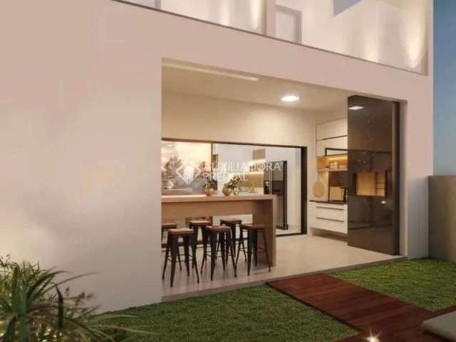 Casa com 3 quartos à venda na Avenida Wilson Castelo Branco, 1, Beira Rio, Biguaçu, 211 m2 por R$ 705.000