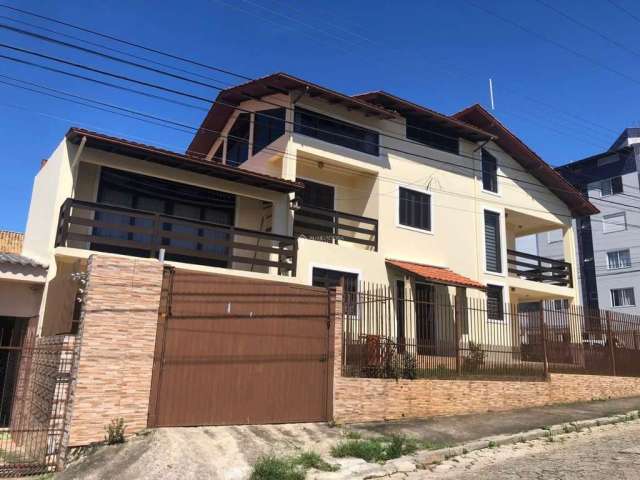 Casa com 4 quartos à venda na Rua Atahualpa de Andrade, 450, Monte Cristo, Florianópolis, 210 m2 por R$ 1.150.000