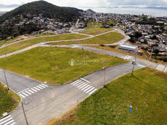 Terreno à venda na Rua Homero de Miranda Gomes, 2072, Jardim Janaina, Biguaçu, 360 m2 por R$ 242.064