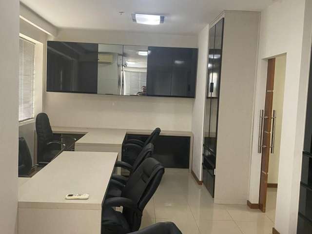 ALUGO sala comercial mobiliada e decorada, com 50m2