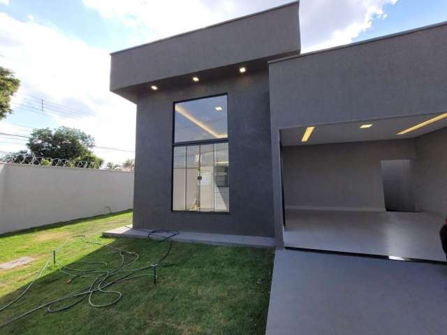 Casa para Venda em Aparecida de Goiânia, Parque Veiga Jardim, 3 dormitórios, 1 suíte, 3 banheiros, 4 vagas