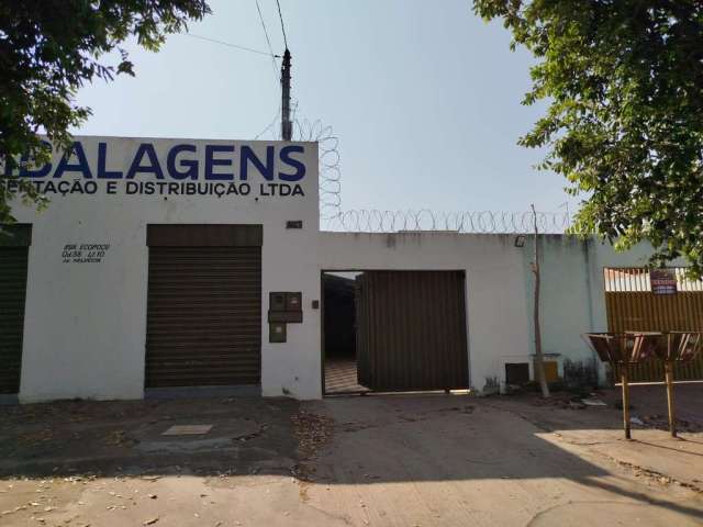 Casa para Venda em Aparecida de Goiânia, Jardim Helvécia, 3 dormitórios, 1 banheiro, 3 vagas