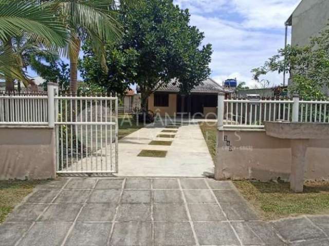 Casa  à venda em alvenaria, com uma ótima localização, GAIVOTAS, MATINHOS - PR