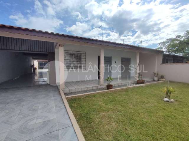 Casa com piscina para locação,  Praia de Leste, PONTAL DO PARANA - PR