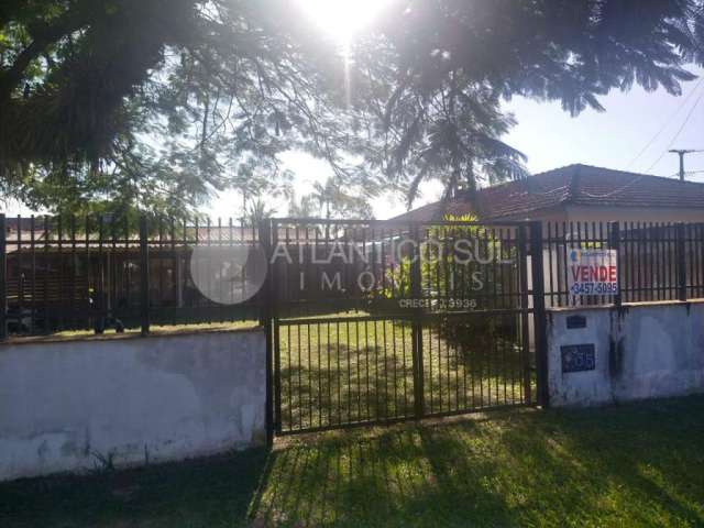 Casa a apenas 300 metros da praia, GRAJAÚ, PONTAL DO PARANA - PR. REF. 2989R