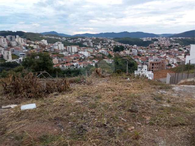 Terreno à venda em Jardim Bandeirantes - MG