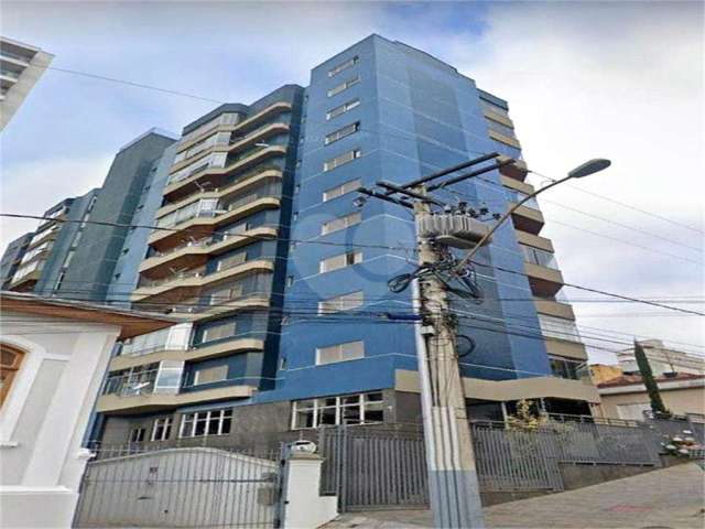 Apartamento com 4 quartos à venda em Centro - MG