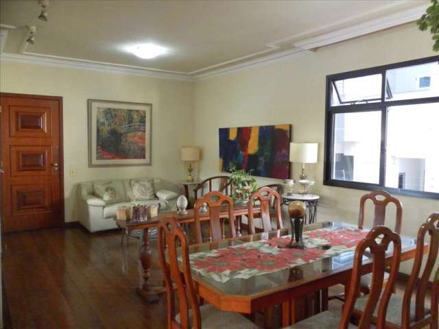 Apartamento amplo no Santa Efigênia