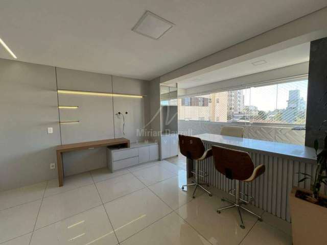 Apartamento com 4 quartos (2 suítes) no bairro Santo Antônio