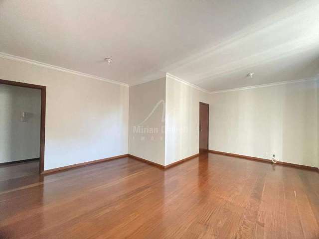 Apartamento com 3 quartos (1 suíte) no bairro Lourdes